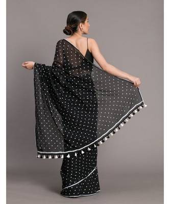 Suta Black White Polka Dots Printed Pure Cotton Saree 5