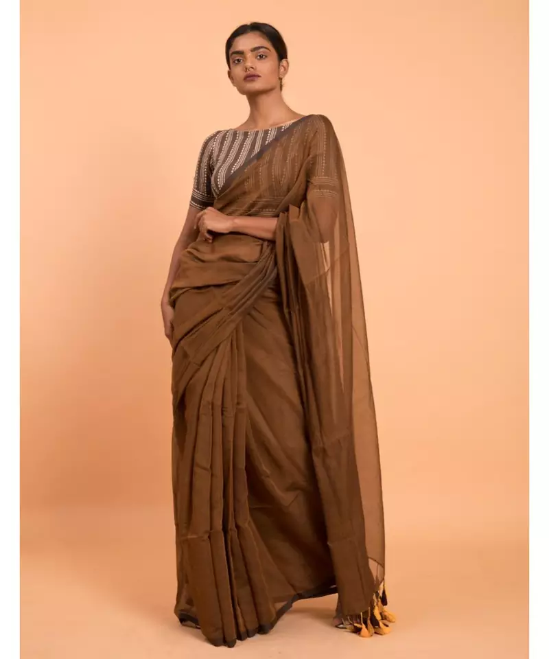 Suta Women Brown Sheers Solid Saree