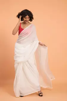 Suta Women White Solid Pure Cotton Saree