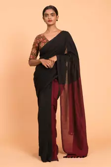 Suta Red & Black Cotton Acrylic Colourblocked Saree