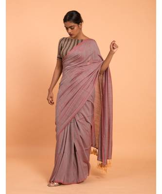 Mauve & beige coloured tasseled solid Mul-Viscose saree 3