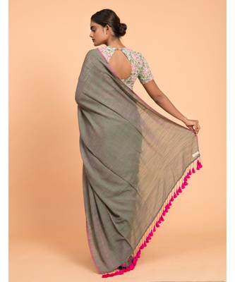 Grey & pink tassels Solid Viscose Saree 4