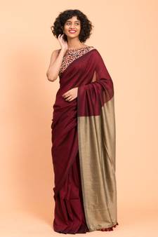 Suta Women Maroon Colorblocked Cotton Blend Saree