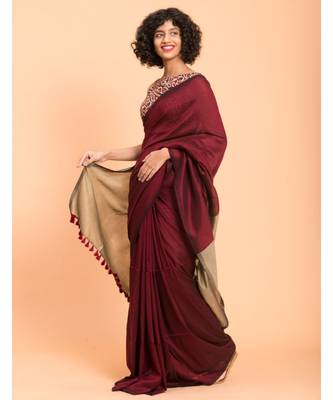 Suta Women Maroon Colorblocked Cotton Blend Saree 3