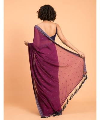 Suta Women Purple Grey Woven Mul Saree 5