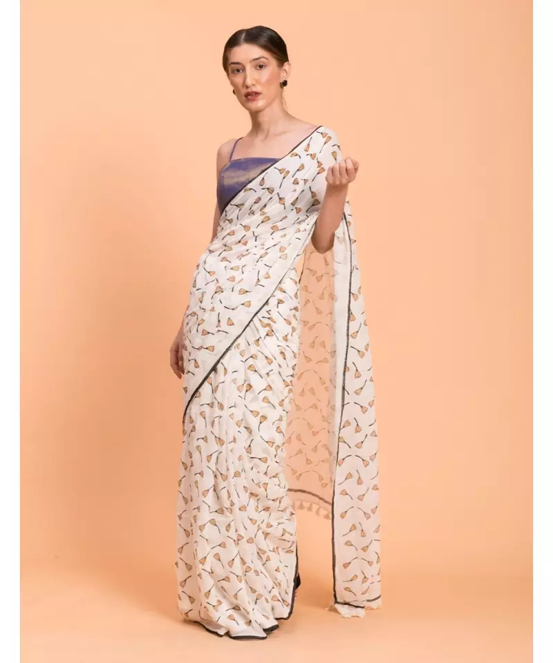 Suta White Floral printed Pure Cotton Saree