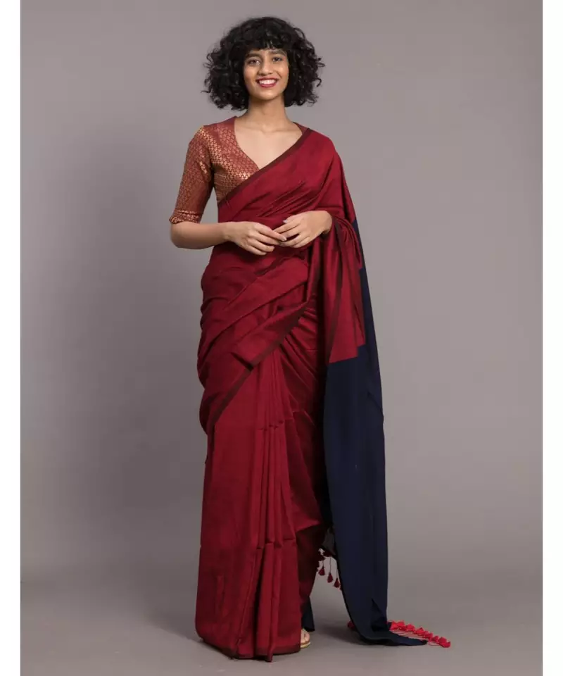 Suta Red & Navy Blue colorblocked Cotton Blend Saree