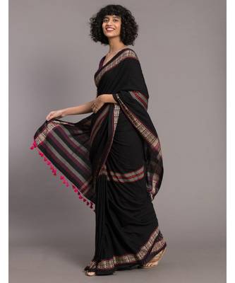 Suta Women Black & stripes Cotton Handloom Saree 4