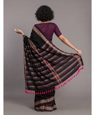 Suta Women Black & stripes Cotton Handloom Saree 5