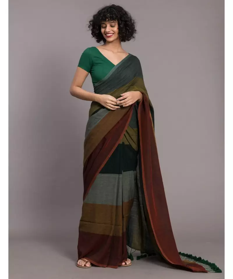 Suta Women Olive Green Grey Colourblocked Saree