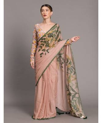 Suta Beige  Green Printed Pure Cotton Hand Painted Saree 1