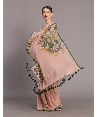 Suta Beige  Green Printed Pure Cotton Hand Painted Saree 4
