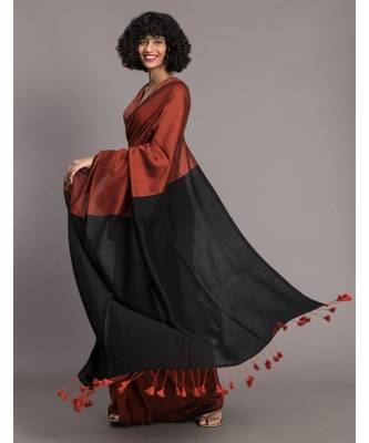 Suta Rust & Black Cotton Blend Colourblocked Saree 3