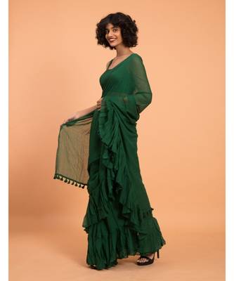 Suta Green Pure Cotton Solid Ruffle Saree 4