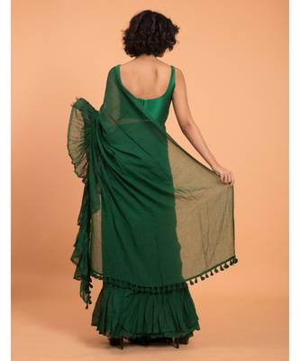 Suta Green Pure Cotton Solid Ruffle Saree 5