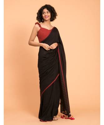 Suta Black  Maroon stripes Solid Cotton Saree 3
