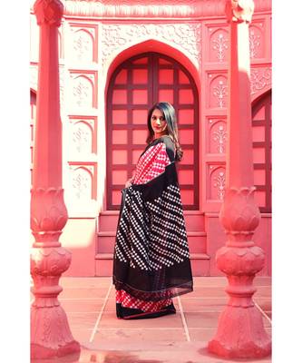 Double Ikkat on Cotton  striking combination of Pink & Black 4