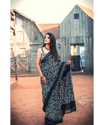 Double Ikkat on Cotton  striking combination of black & white 1
