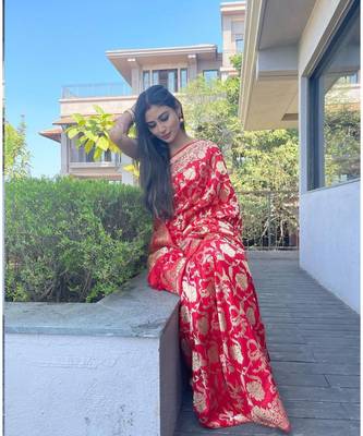 MAHATI Red  hand_woven silk  sarees with blouse 1