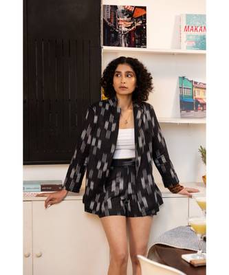 Fabnest womens handloom cotton Ikat coat and short set 2
