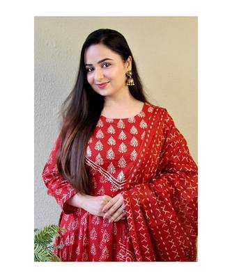 Women's Cotton Printed Kurti with Pant and duppata 3