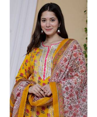 Women's kurti and Sharara with Dupatta With Gotta Work 4