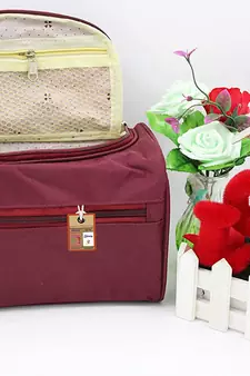 Atorakushon    Nylon Hanging Travel Toiletry Bag Cosmetic Makeup Storage Box Vanity Organizer Jewellery Pouch {Maroon}