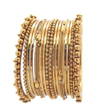 Gold bangles-and-bracelets 3